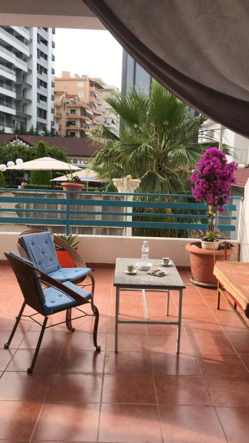 Meni'S Family Apartament Saranda Dış mekan fotoğraf